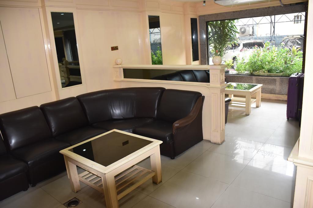 Woodlands Inn Hotel بانكوك المظهر الخارجي الصورة