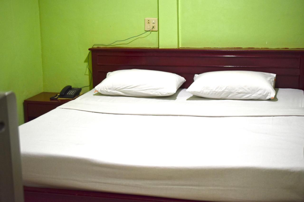 Woodlands Inn Hotel بانكوك المظهر الخارجي الصورة